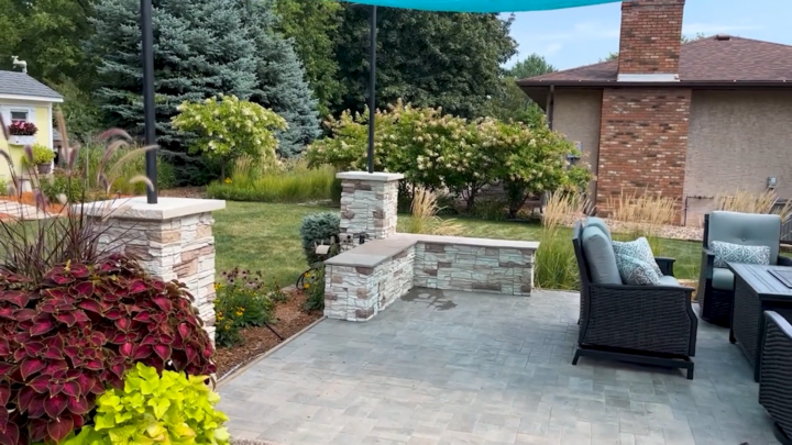 Steve’s Patio Columns & Bench Seating